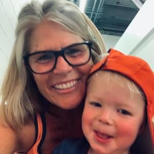 Meet your Posher, Connie